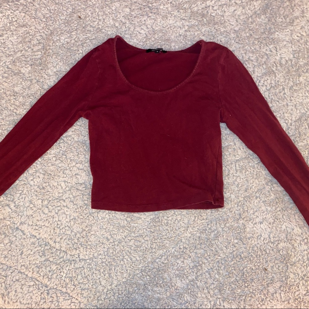 Long sleeve crop top